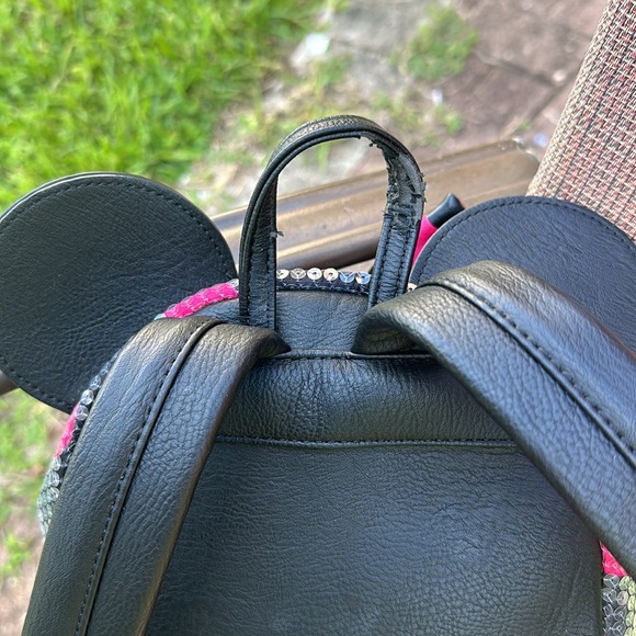 Cute Disney bag from loungefly - Picture 7 of 7